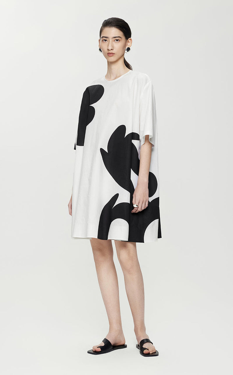 Dresses/JNBY A-line Oversize Short-sleeved Dress Black