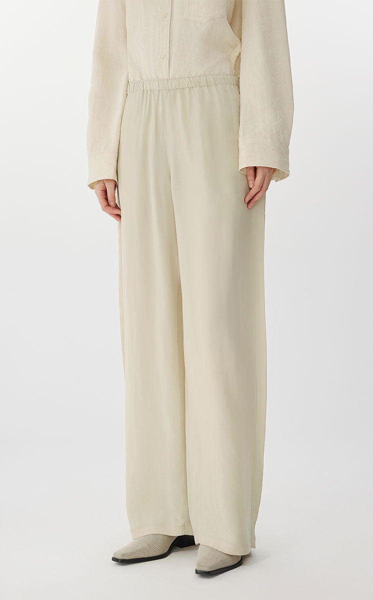 Pants / JNBY Sustainable Wide-Leg Satin Pants Yellow