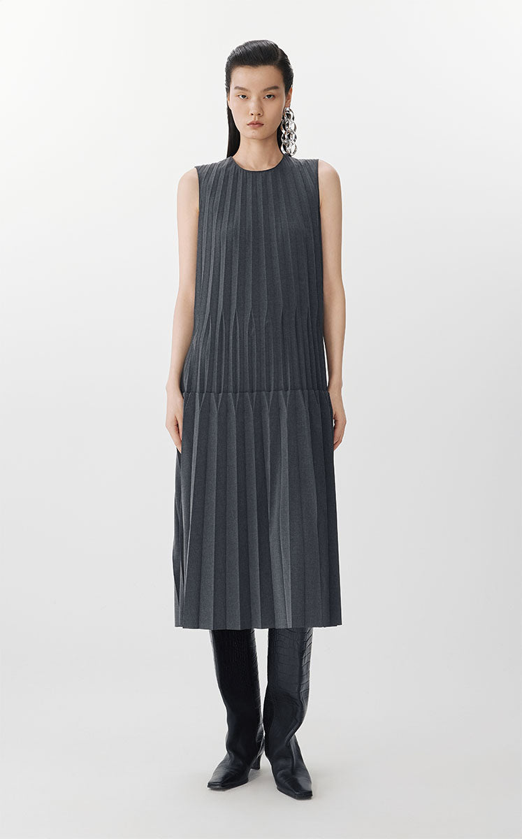 Dress / JNBY Elegant Pleated Maxi Dress Grey