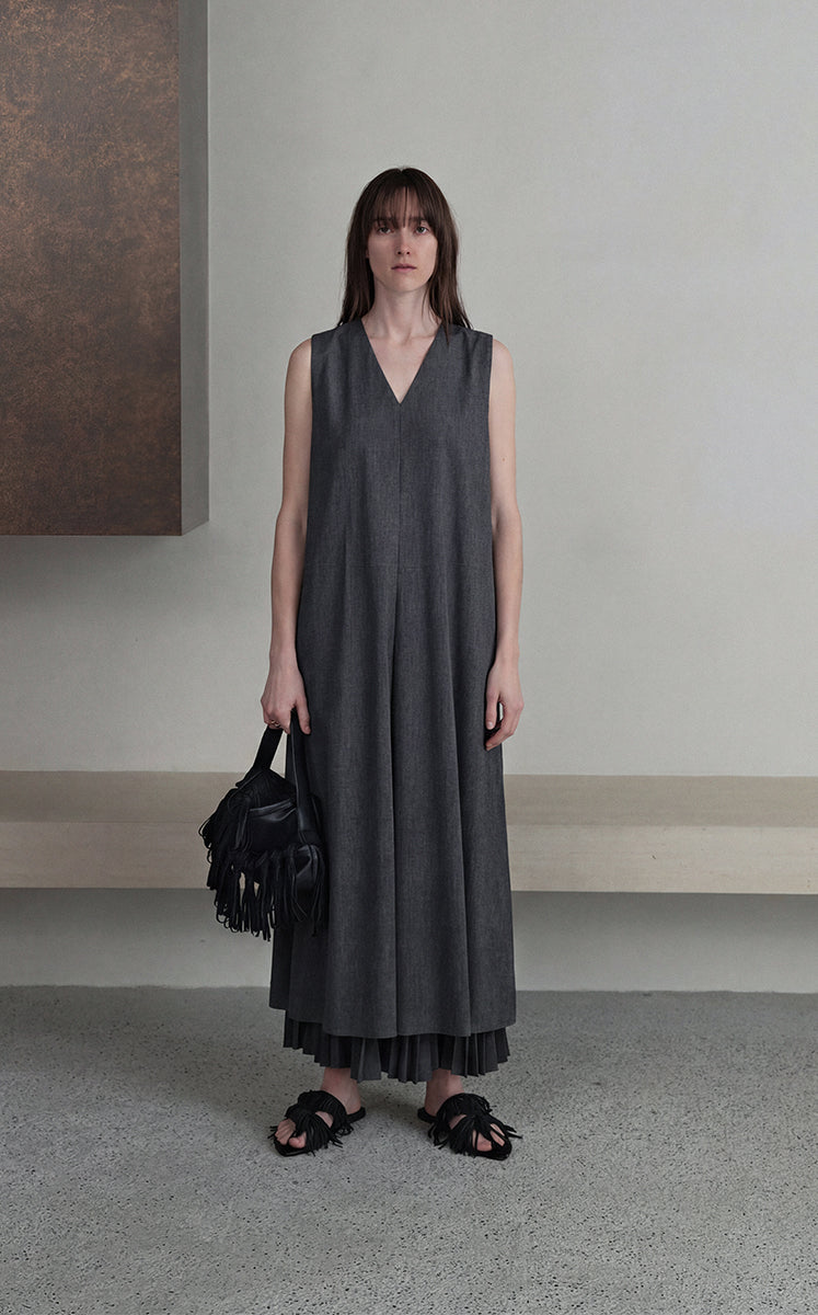 Dress / JNBY V-Neck Pleated Maxi Dress Dark Grey Marl-1
