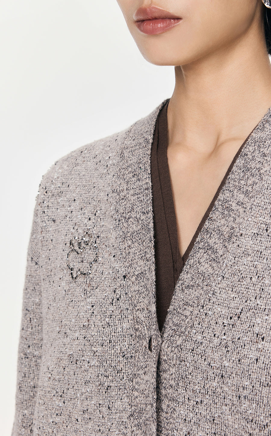 Sweater / JNBY Butterfly-embellished Mid-length Cardigan
