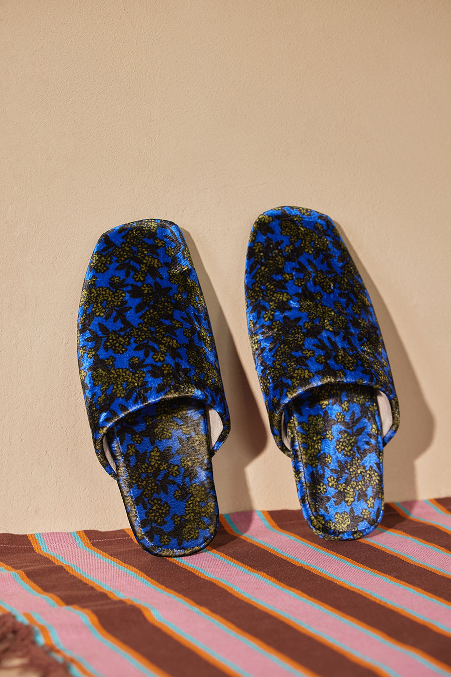 Slippers / JNBYHOME Floral Print Slippers Blue