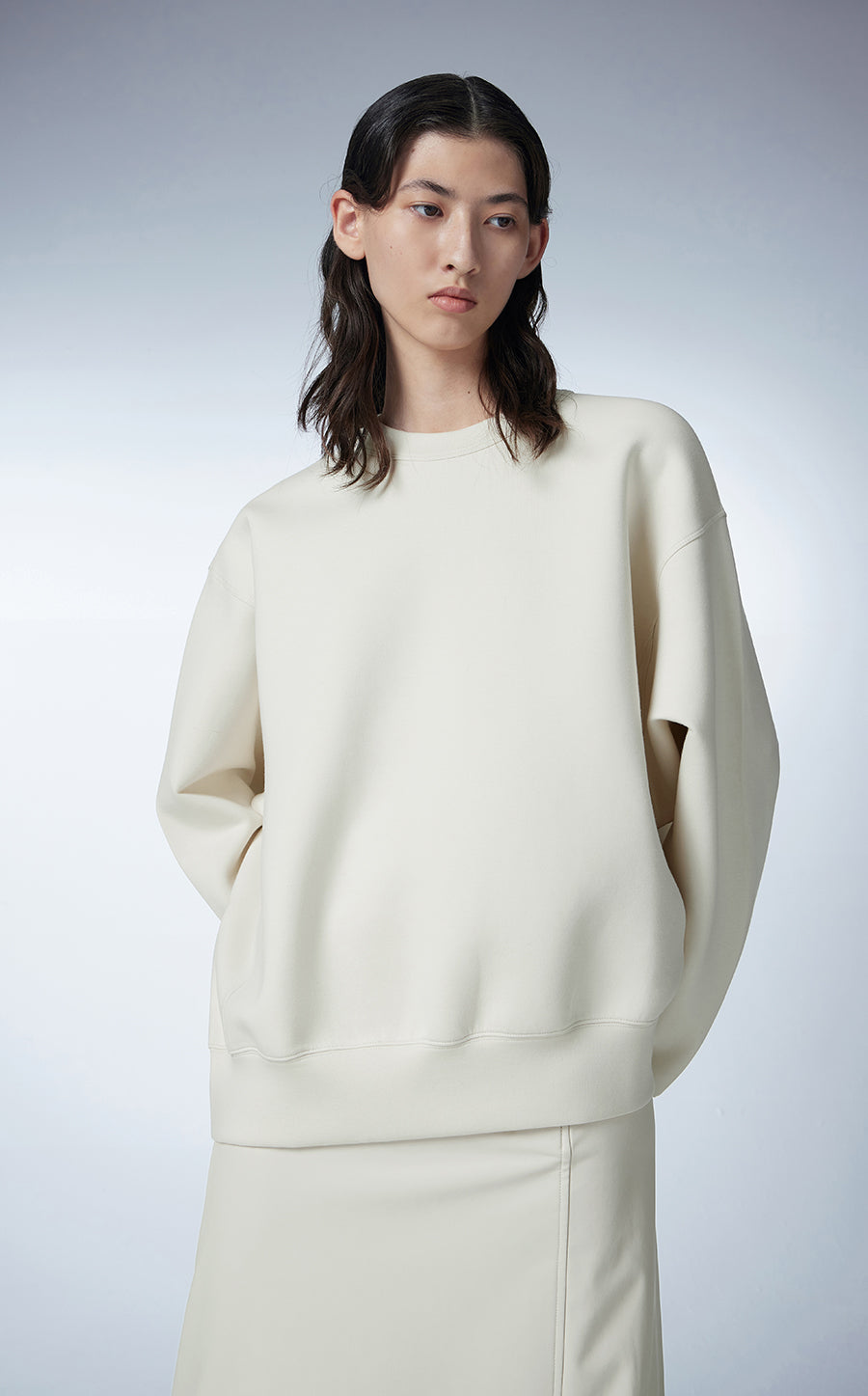 Sweatshirt / JNBY Relaxed Crew-neck Cotton Sweatshirt White