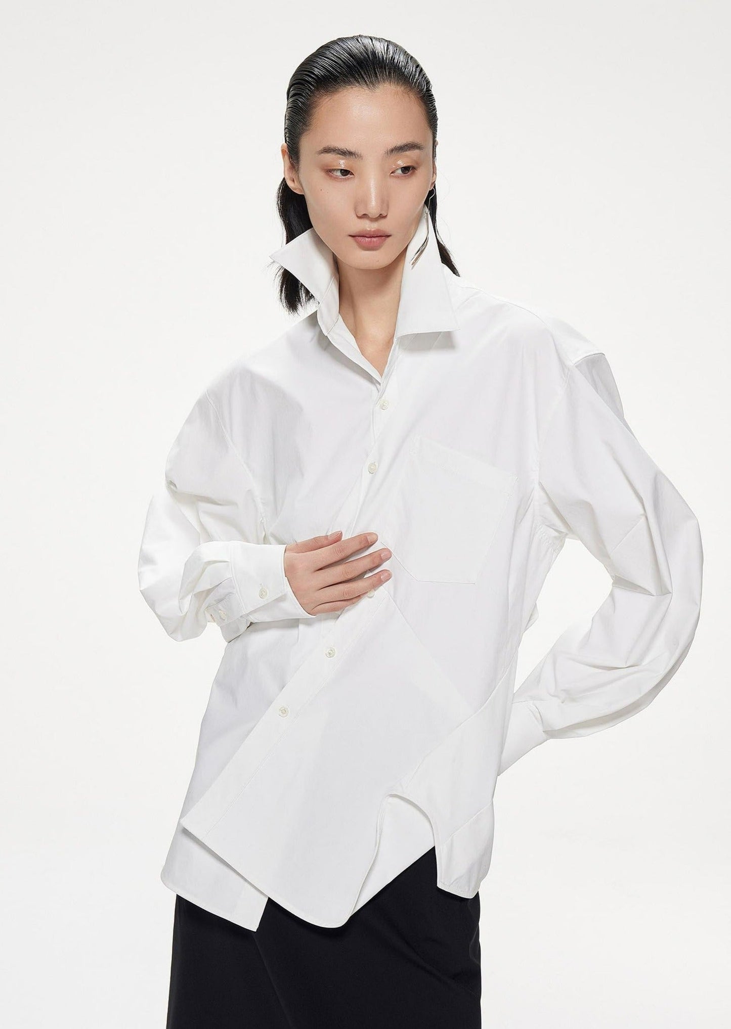 Shirts / JNBY Loose Fit Asymmetric Turndown CollarLong Sleeve Shirt White