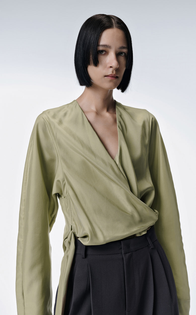Shirt / JNBY Mulberry Silk V-neck Long-sleeved Shirt (100% Silk) DarkKhaki
