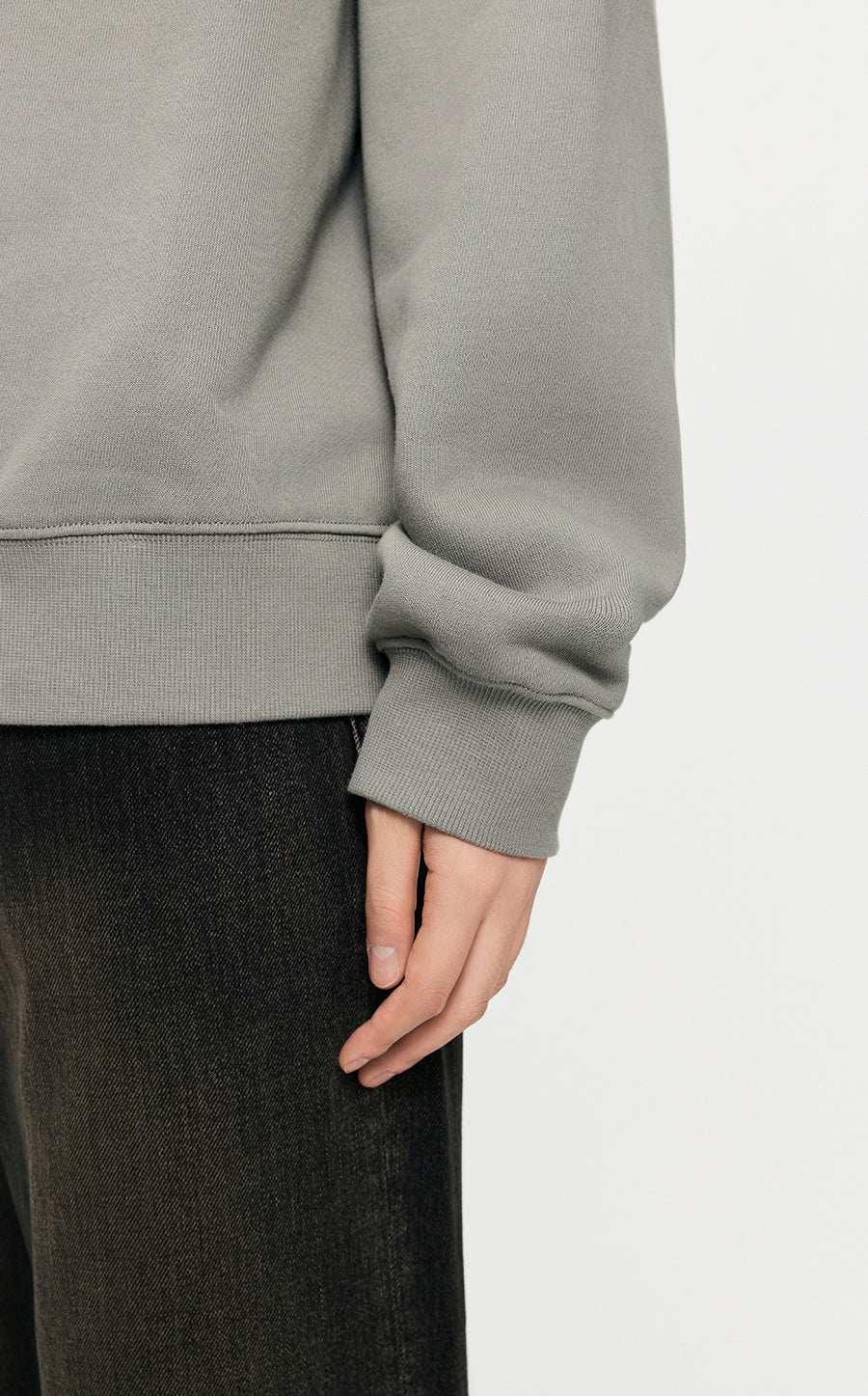 Sweatshirt / JNBY Loose Fitting Micro Elastic sweatshirt