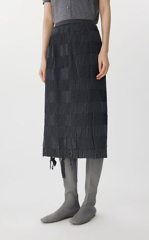 Skirt / JNBY Textured Pleated Midi Skirt Grey
