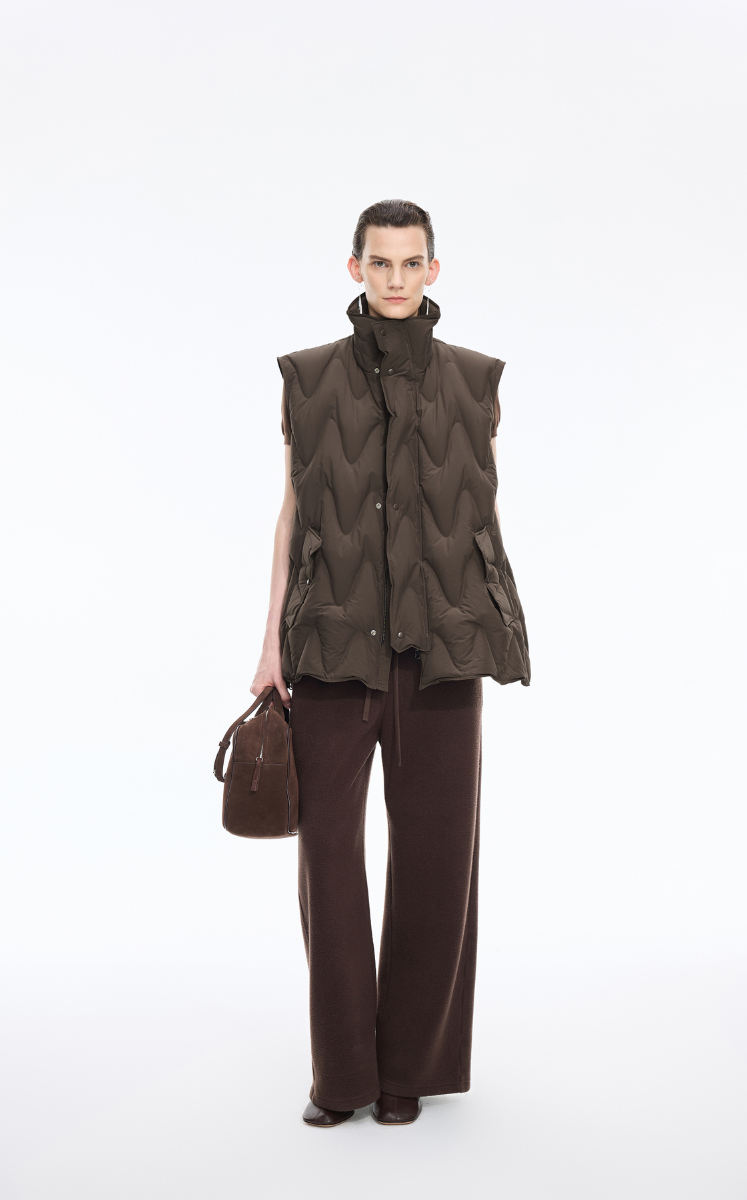 Down Vest / JNBY Oversized Wavy Quilted Down Vest Brown