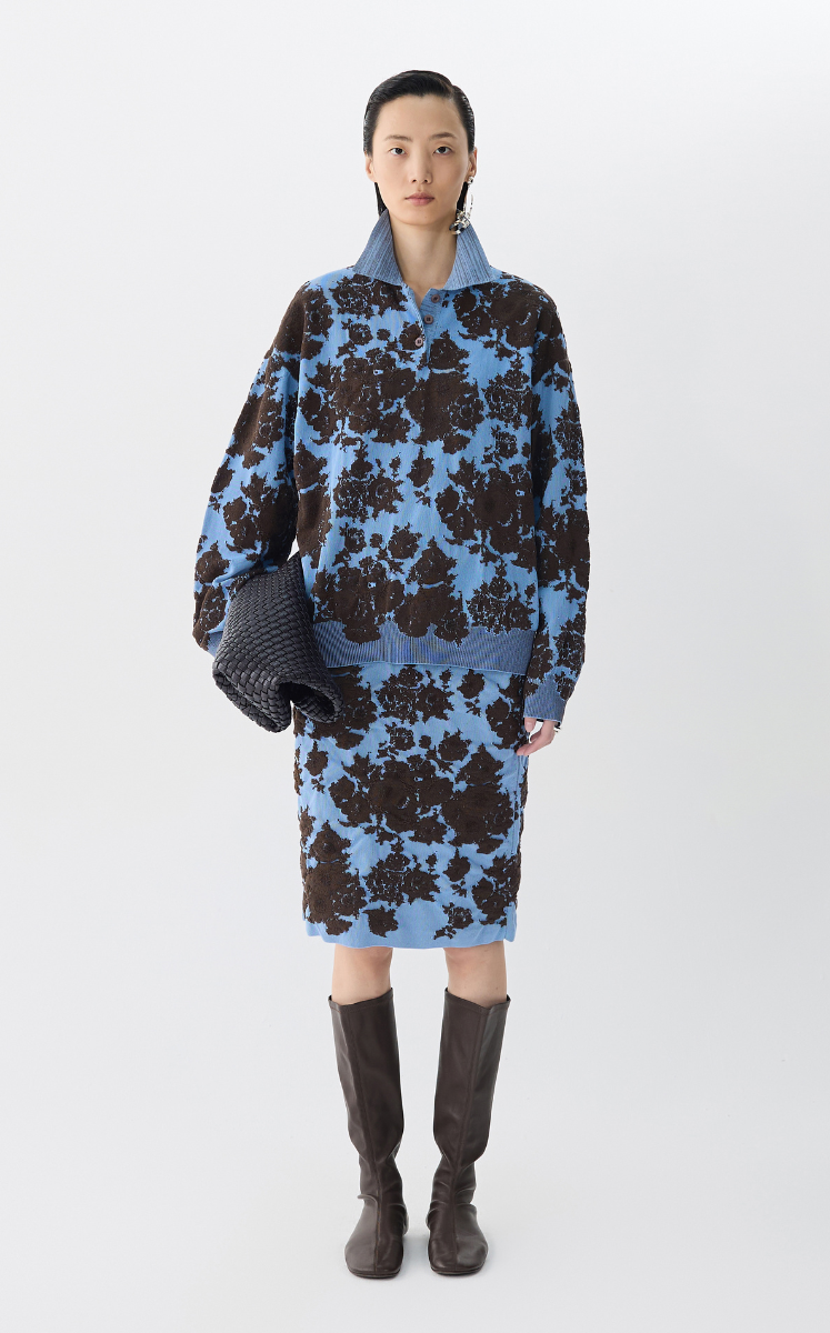 Sweater / JNBY Peony Jacquard Polo Neck Knit Pullover Blue Coffee