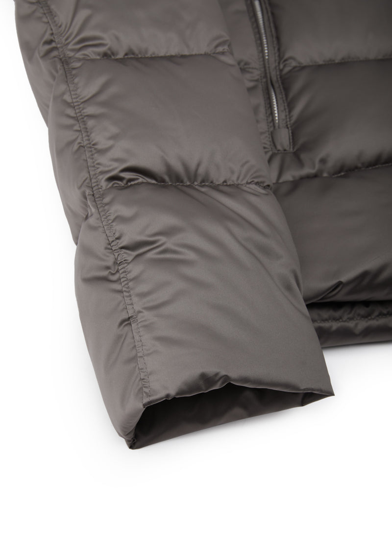 Jacket / JNBY Short Down Puffer with Stand Collar