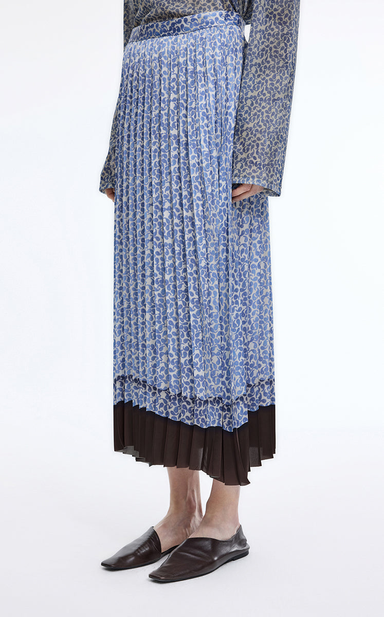 Skirt / JNBY Pleated A-Line Long Skirt with Wave Hem