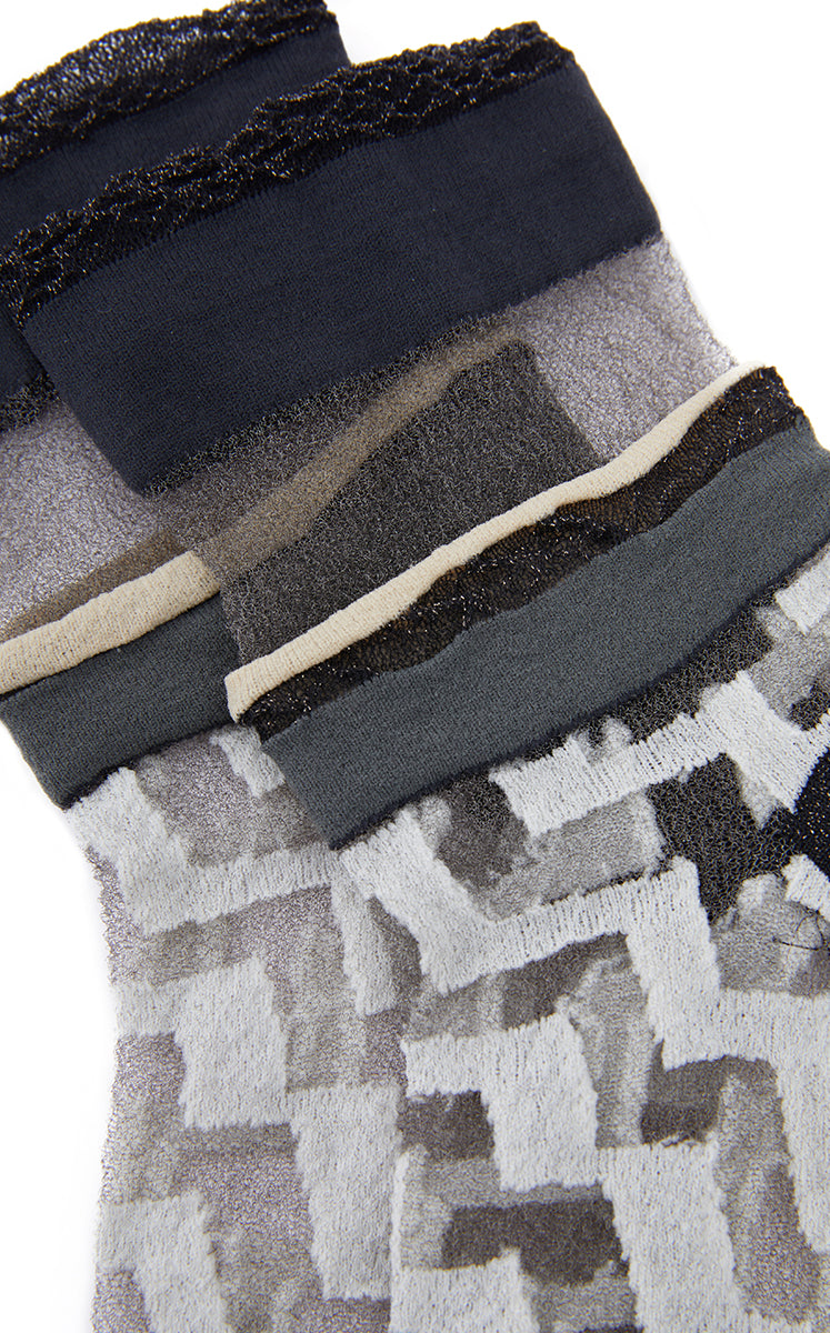 Socks / JNBY Art Stripe Low-Cut Socks Black & White Stripe / Check-3
