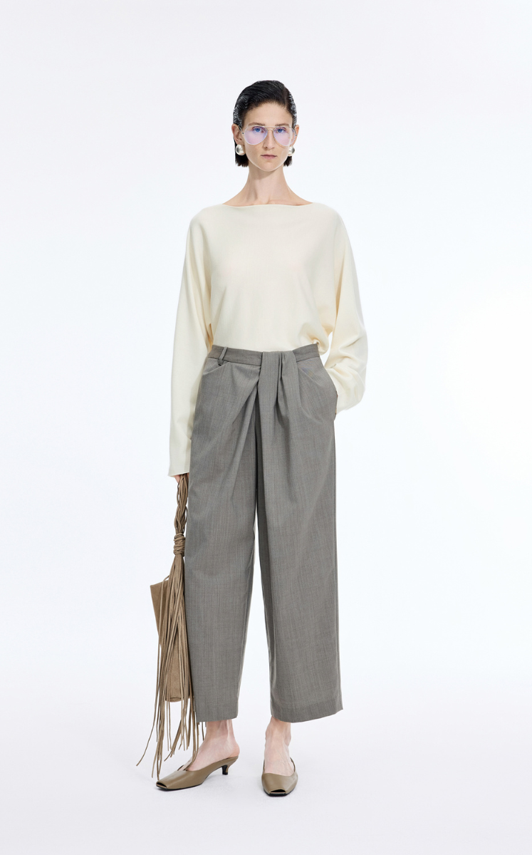 Sweater / JNBY Wool Blend Loose Pullover with Back Detail White