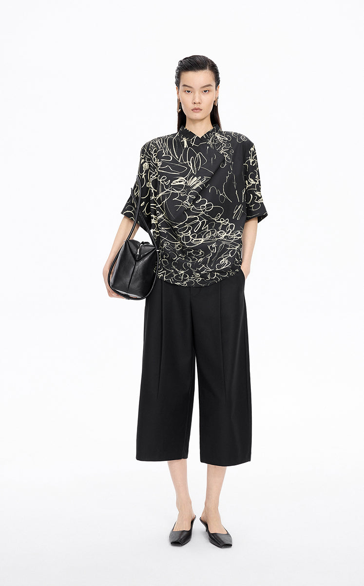 T-Shirt / JNBY Hand-Drawn Floral Wrap-Neck Cotton Top Black