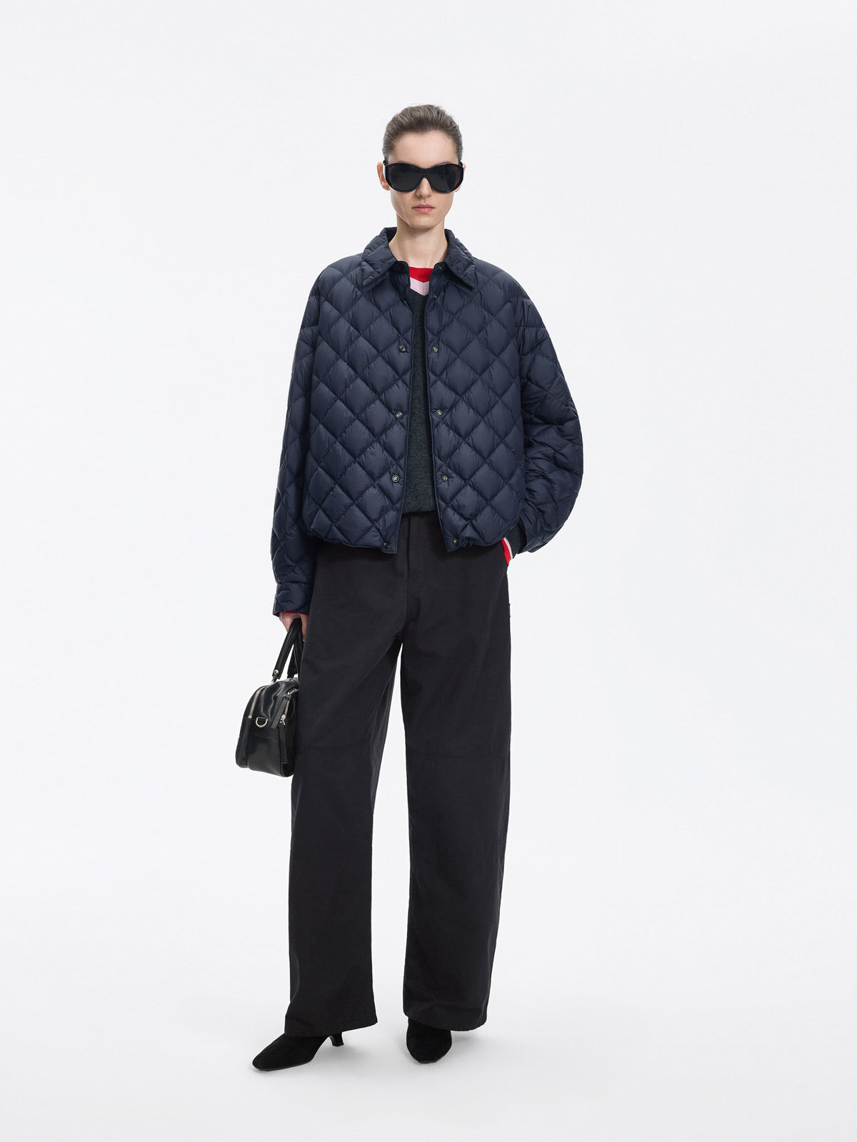 Jacket / JNBY Oversized Short Down Coat with 95% White Goose Down 黑藏青