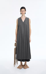 Dress / JNBY V-Neck Pleated Maxi Dress