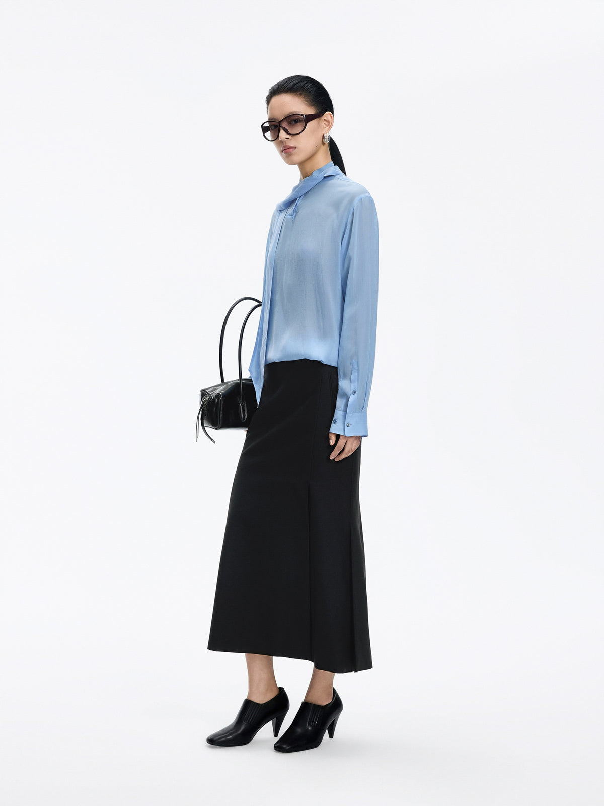Shirt / JNBY Cupro Relaxed Long Sleeve Blouse