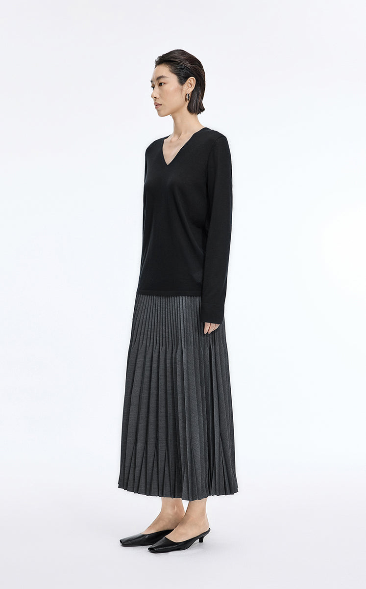 Sweater / JNBY V-Neck Baselan Wool-Silk Blend Pullover