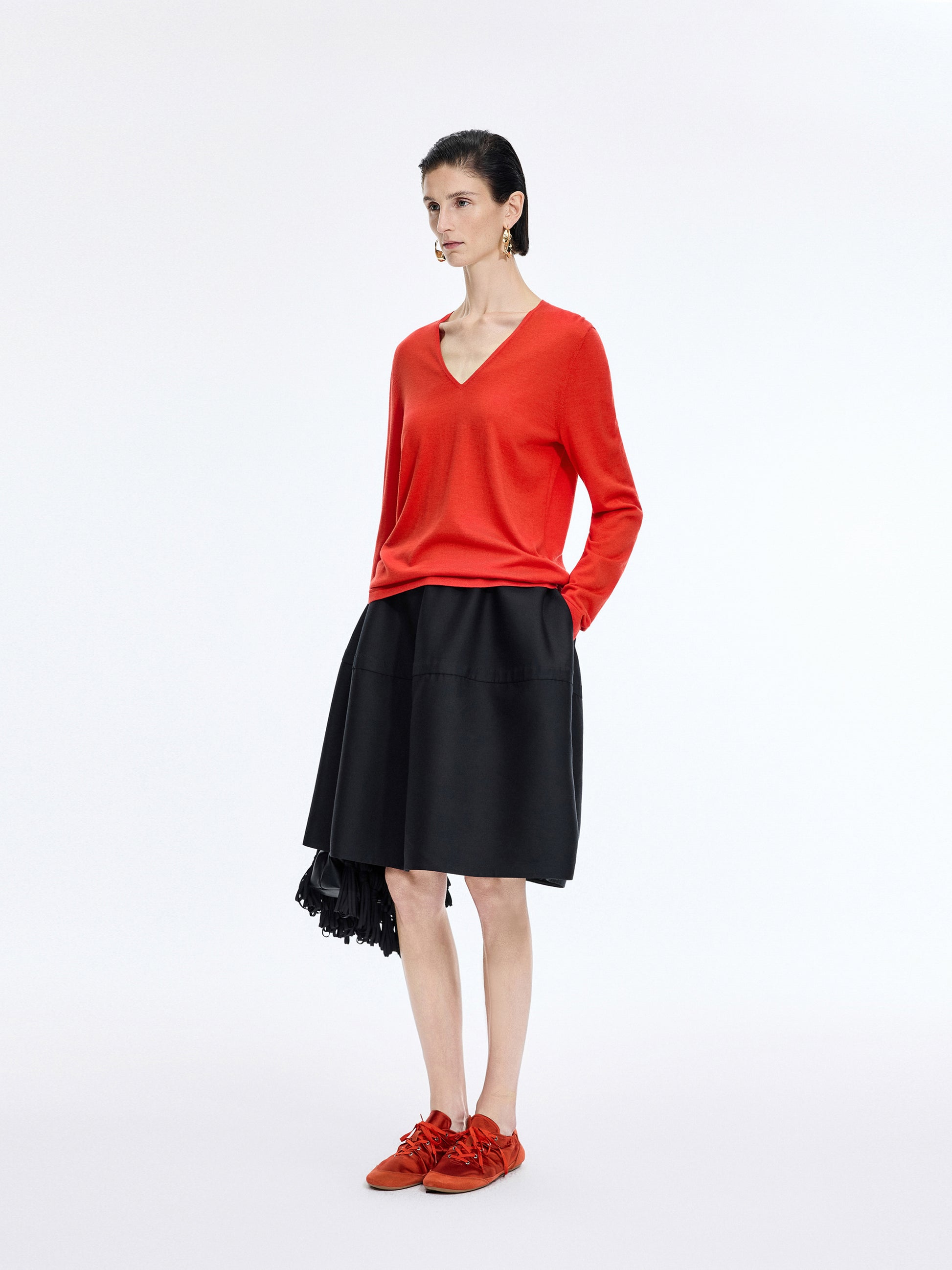 Sweater / JNBY V-Neck Baselan Wool-Silk Blend Pullover