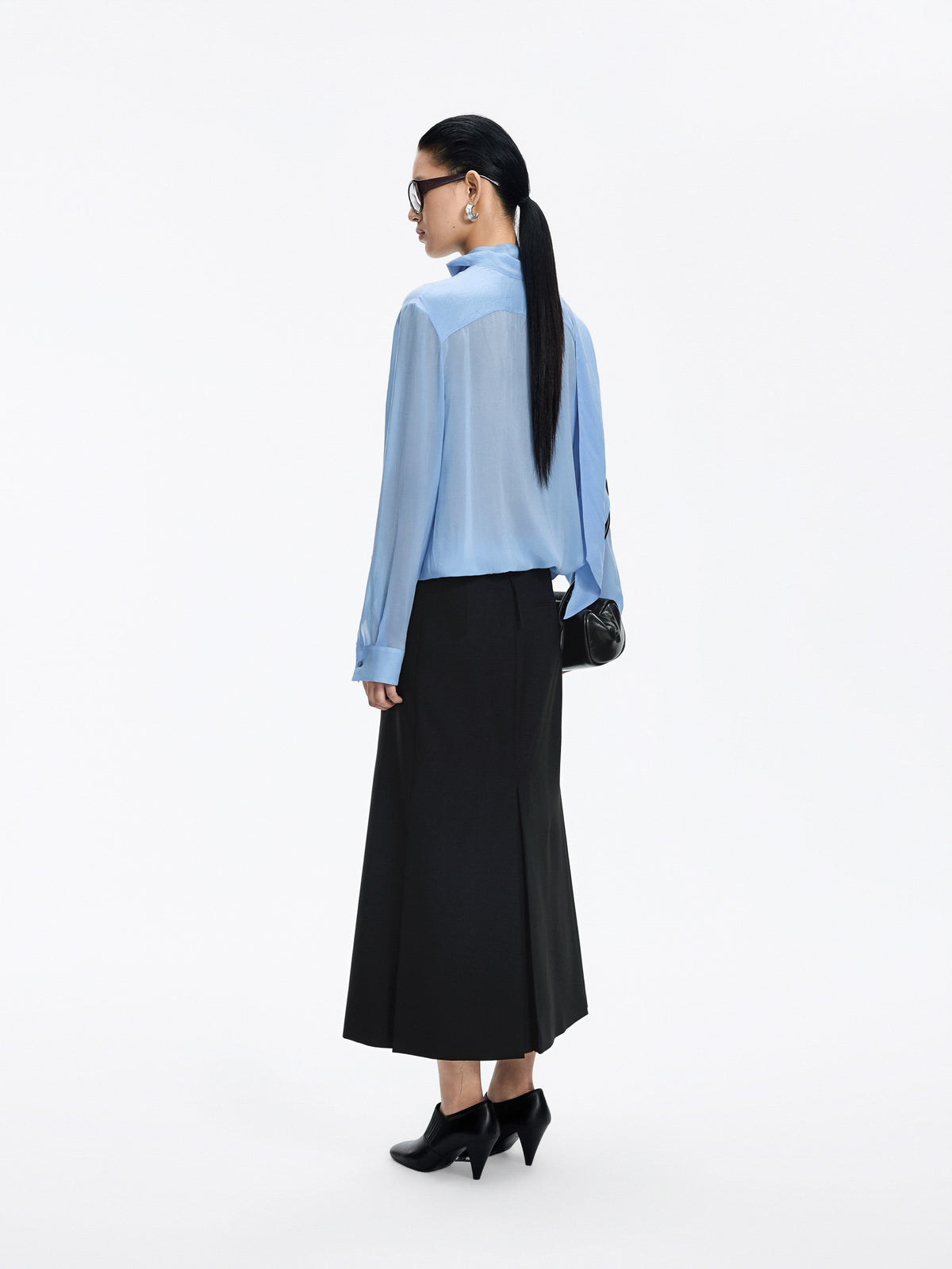 Shirt / JNBY Cupro Relaxed Long Sleeve Blouse