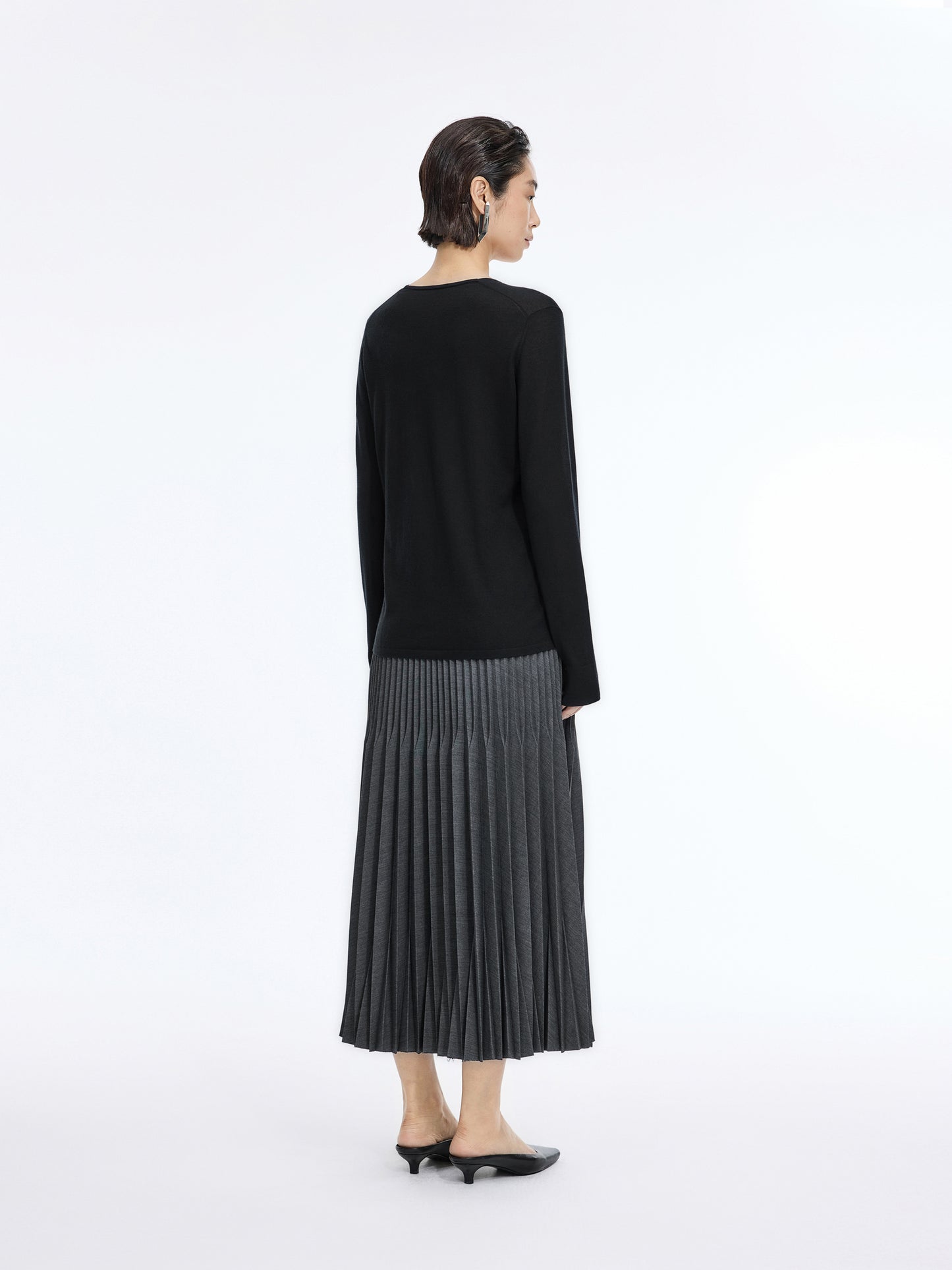 Sweater / JNBY V-Neck Baselan Wool-Silk Blend Pullover