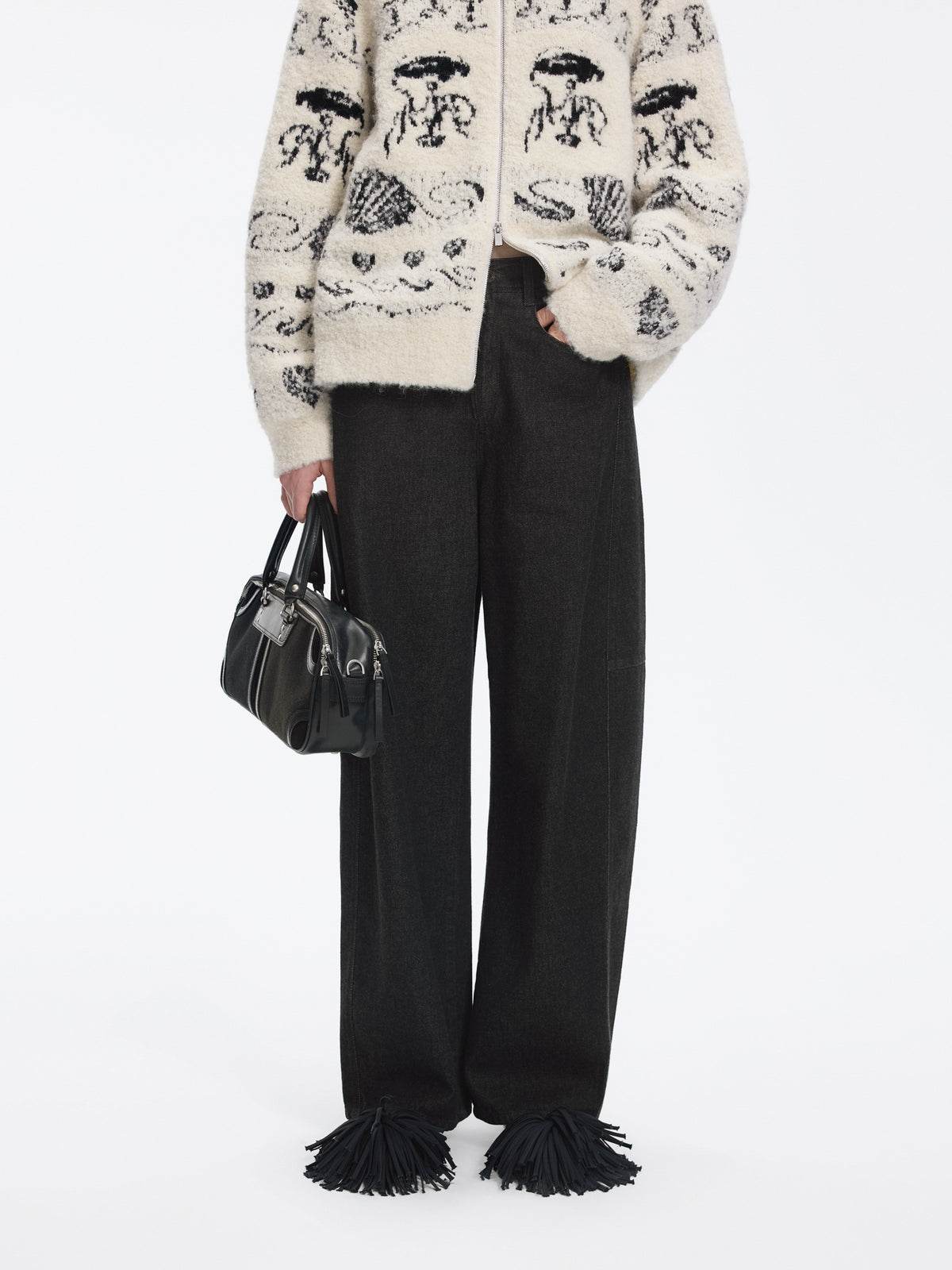 Jeans / JNBY High-Waist Banana Cut Denim Trousers 牛仔黑