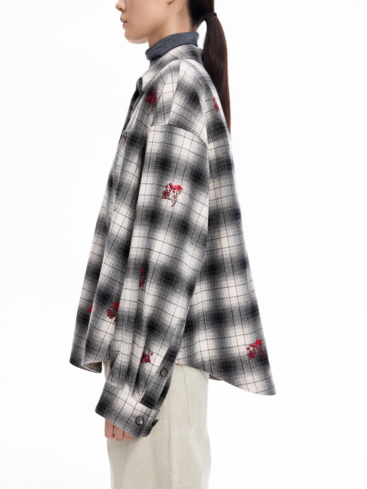 Shirt / JNBY Oversized Cotton Plaid Shirt with Embroidery