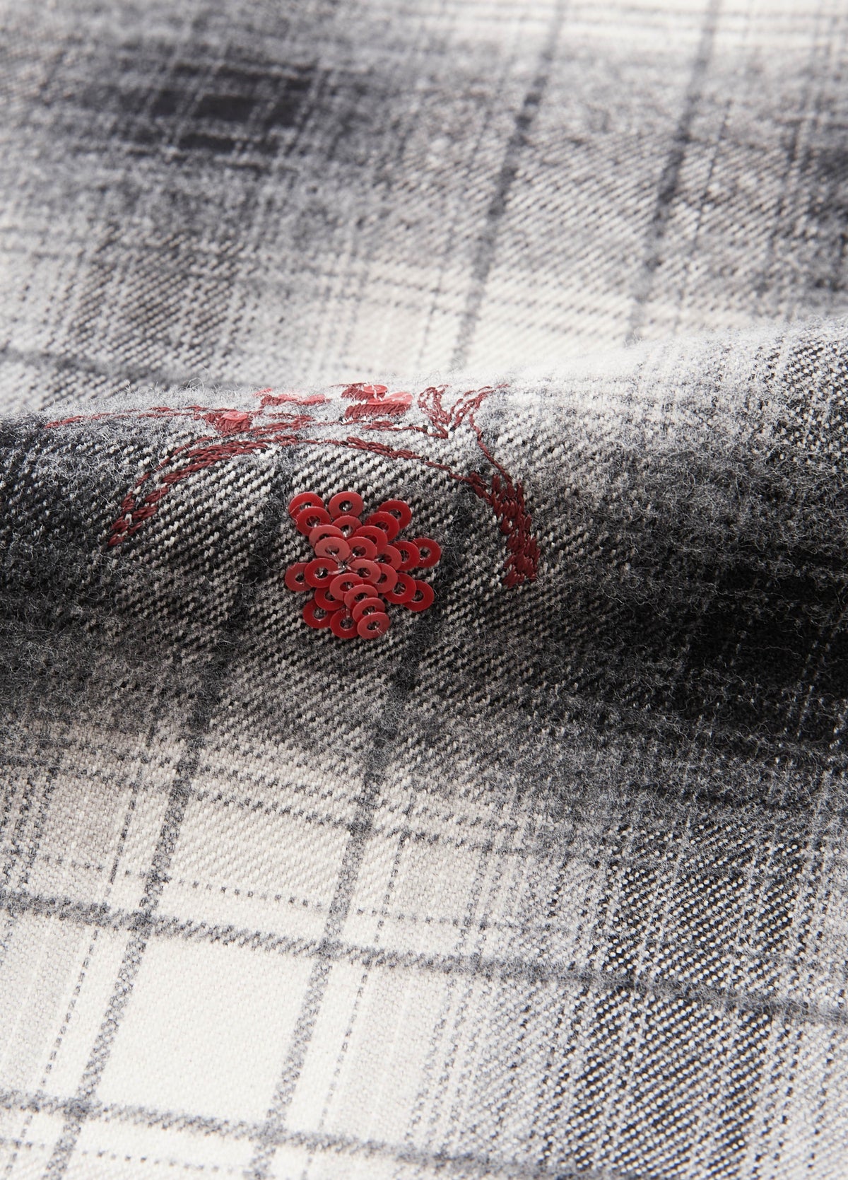 Shirt / JNBY Oversized Cotton Plaid Shirt with Embroidery