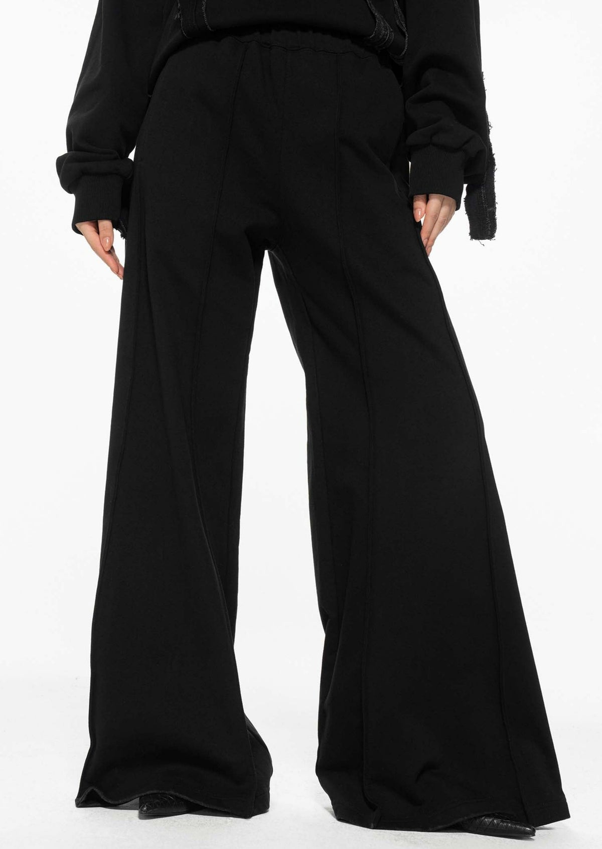 Pants / JNBY Loose Fit Cotton Flare Pants Black