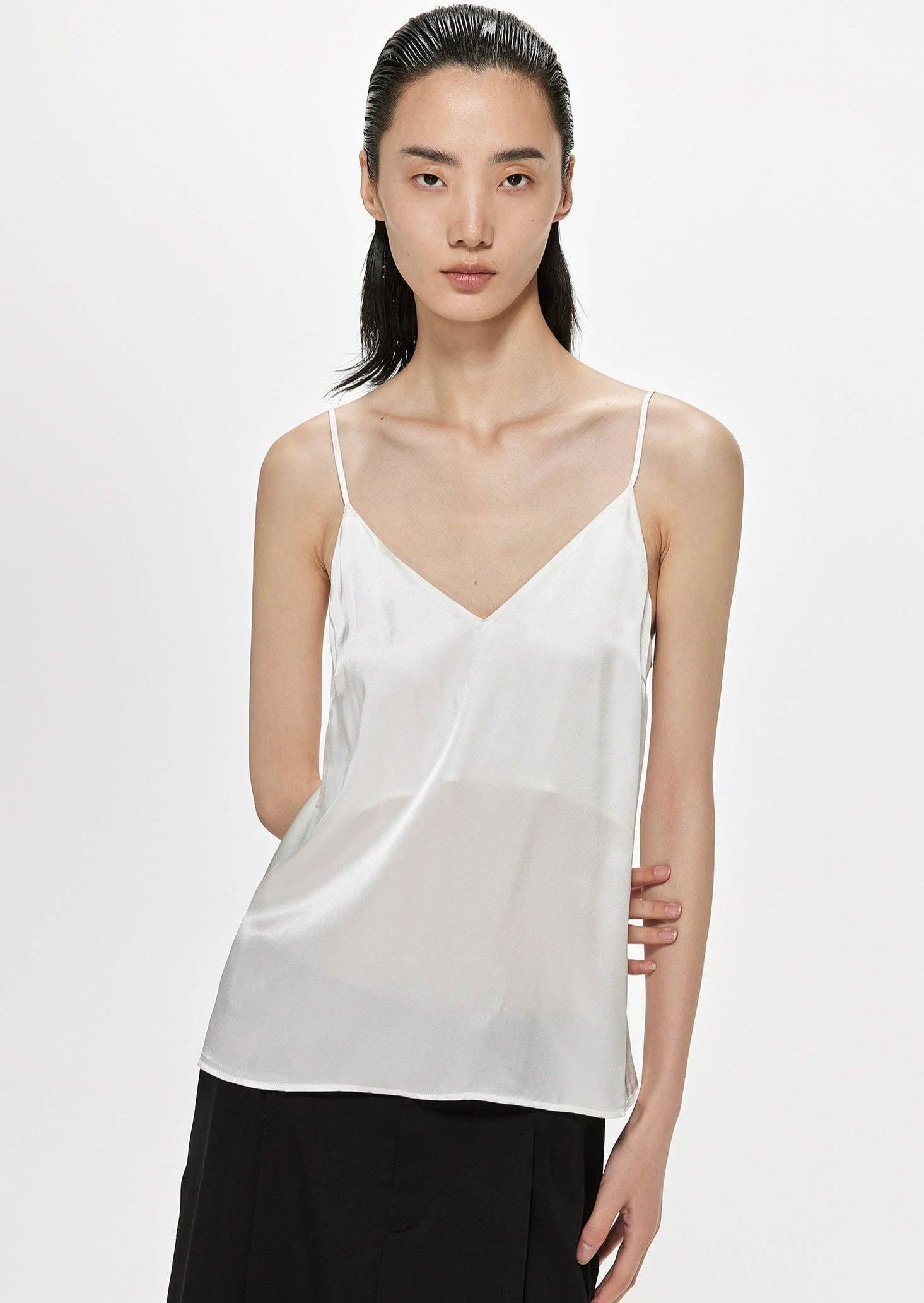 Vest / JNBY Mulberry Silk V-Neck Camisole White